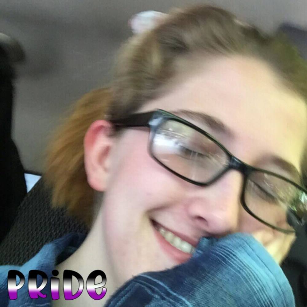 Meet your Posher, Avi